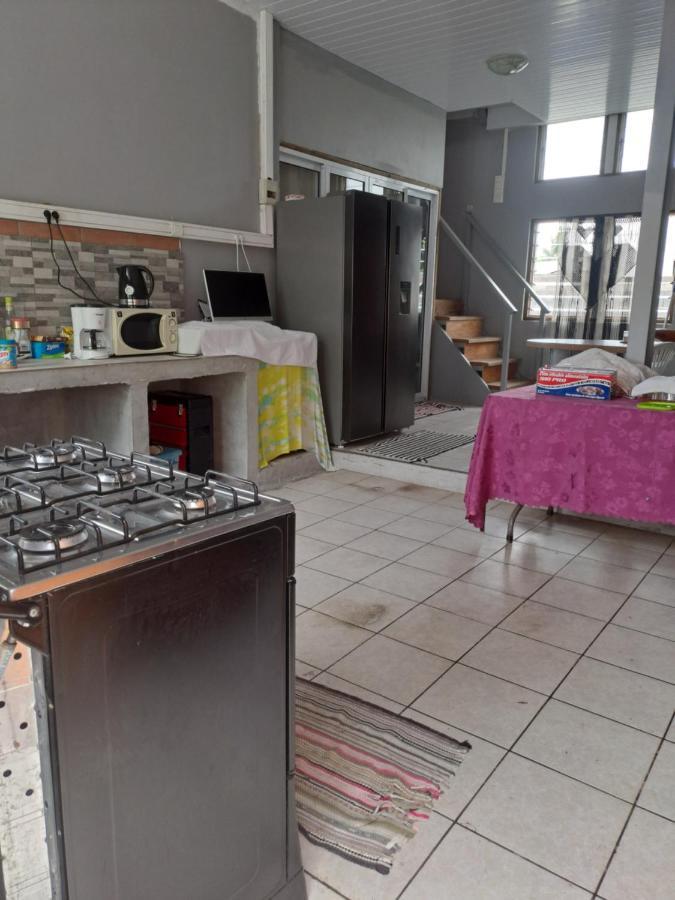 Manate Hebergement Apartment Faaa Екстериор снимка